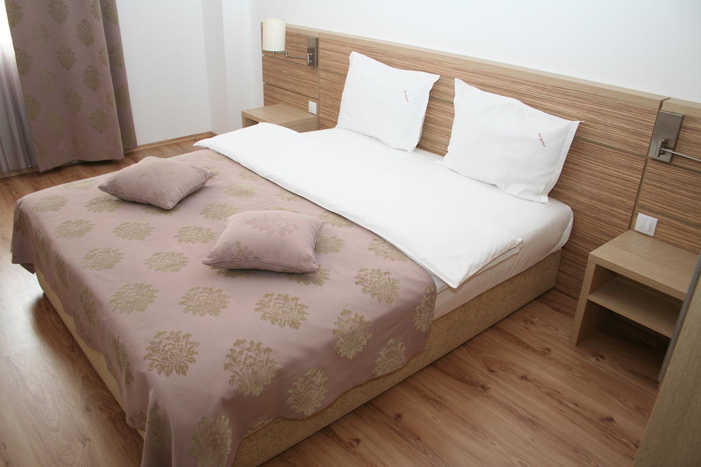 Top Rooms Aparthotel Бухарест Номер фото